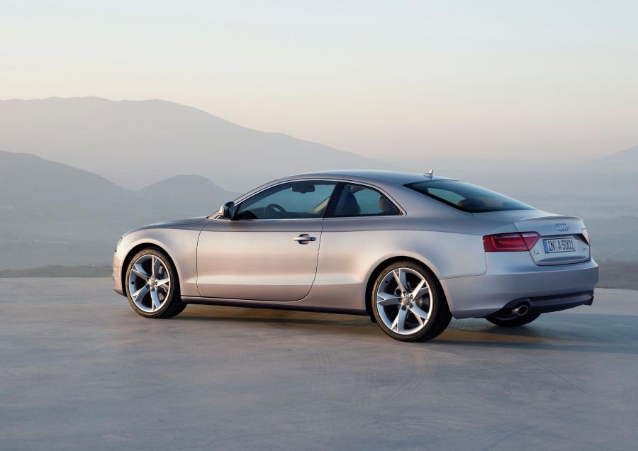  Audi A5 Coupe 3.2 2007 года  (WW) (фото 25 из 36)
